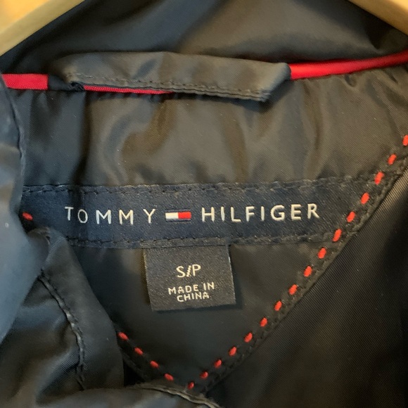 Tommy Hilfiger vest - Picture 2 of 4